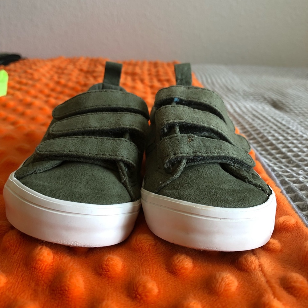 Boys green fall shoes
